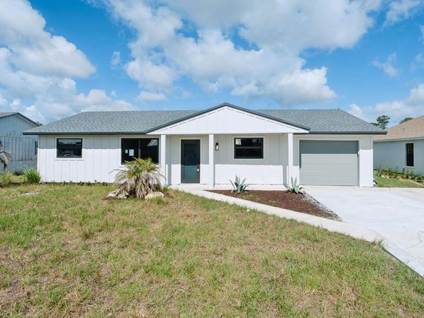 5432 SE 50th Drive, Stuart, FL 34997