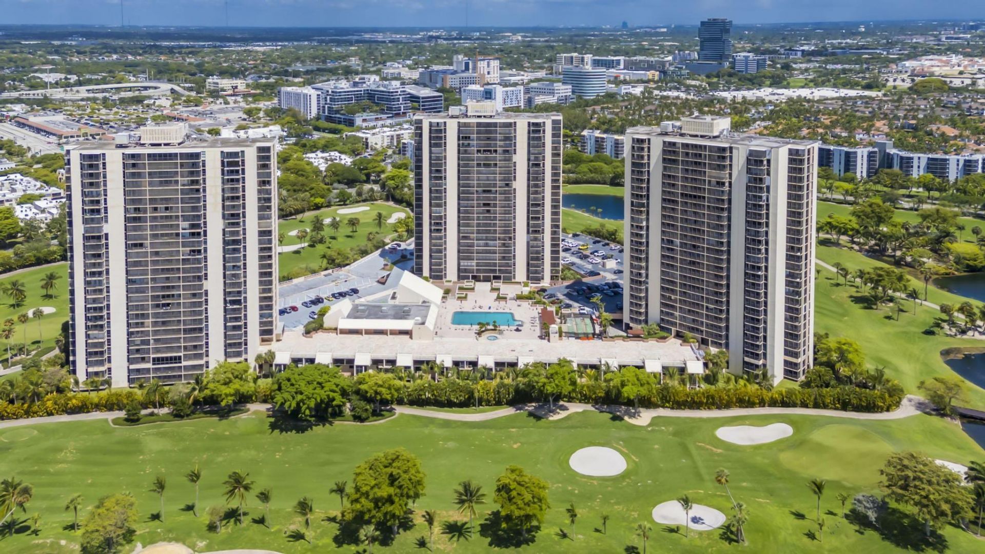 20335 W Country Club, Unit 1901, Aventura, FL 33180 Photo