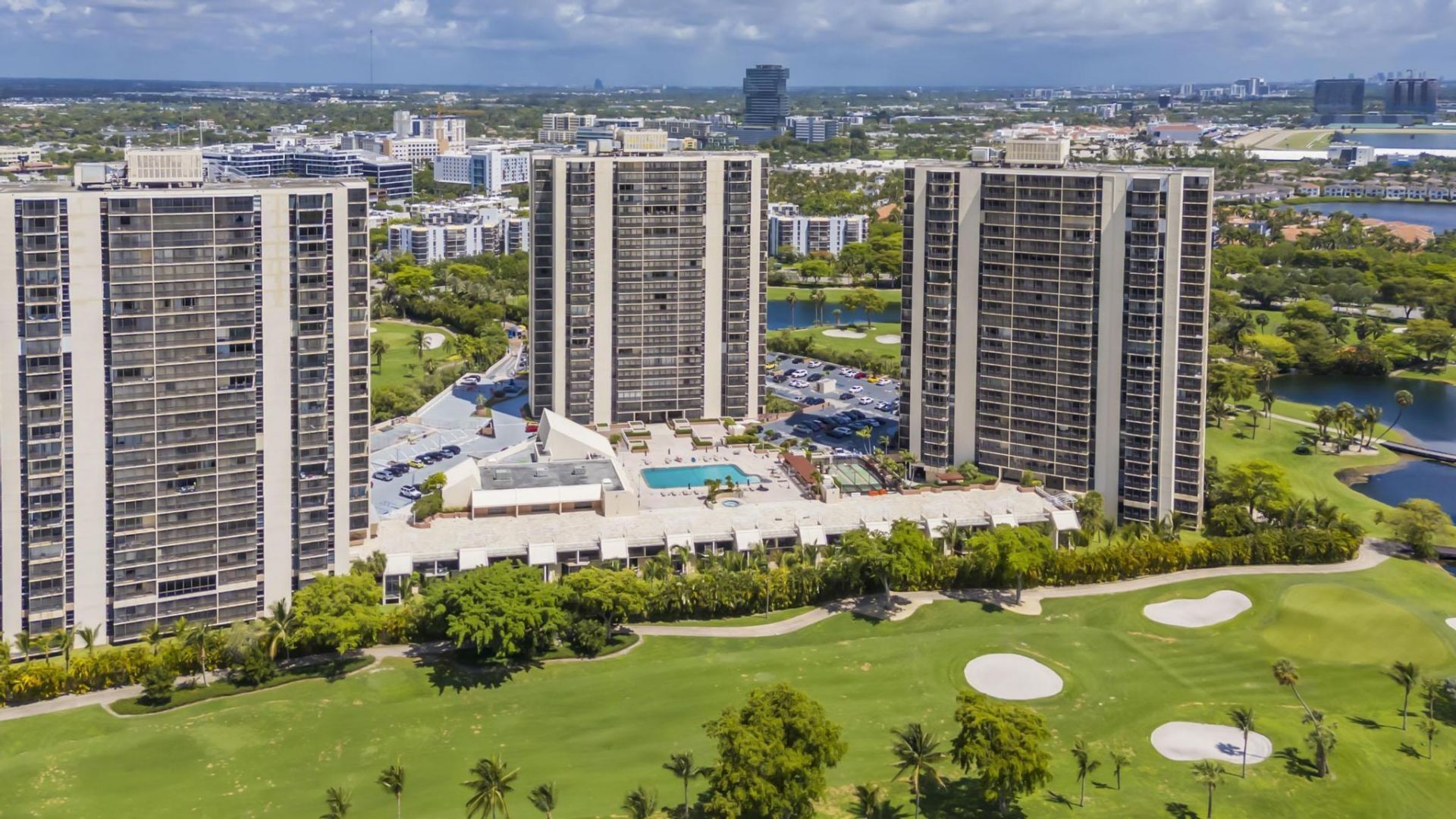 20335 W Country Club, Unit 1901, Aventura, FL 33180 Photo