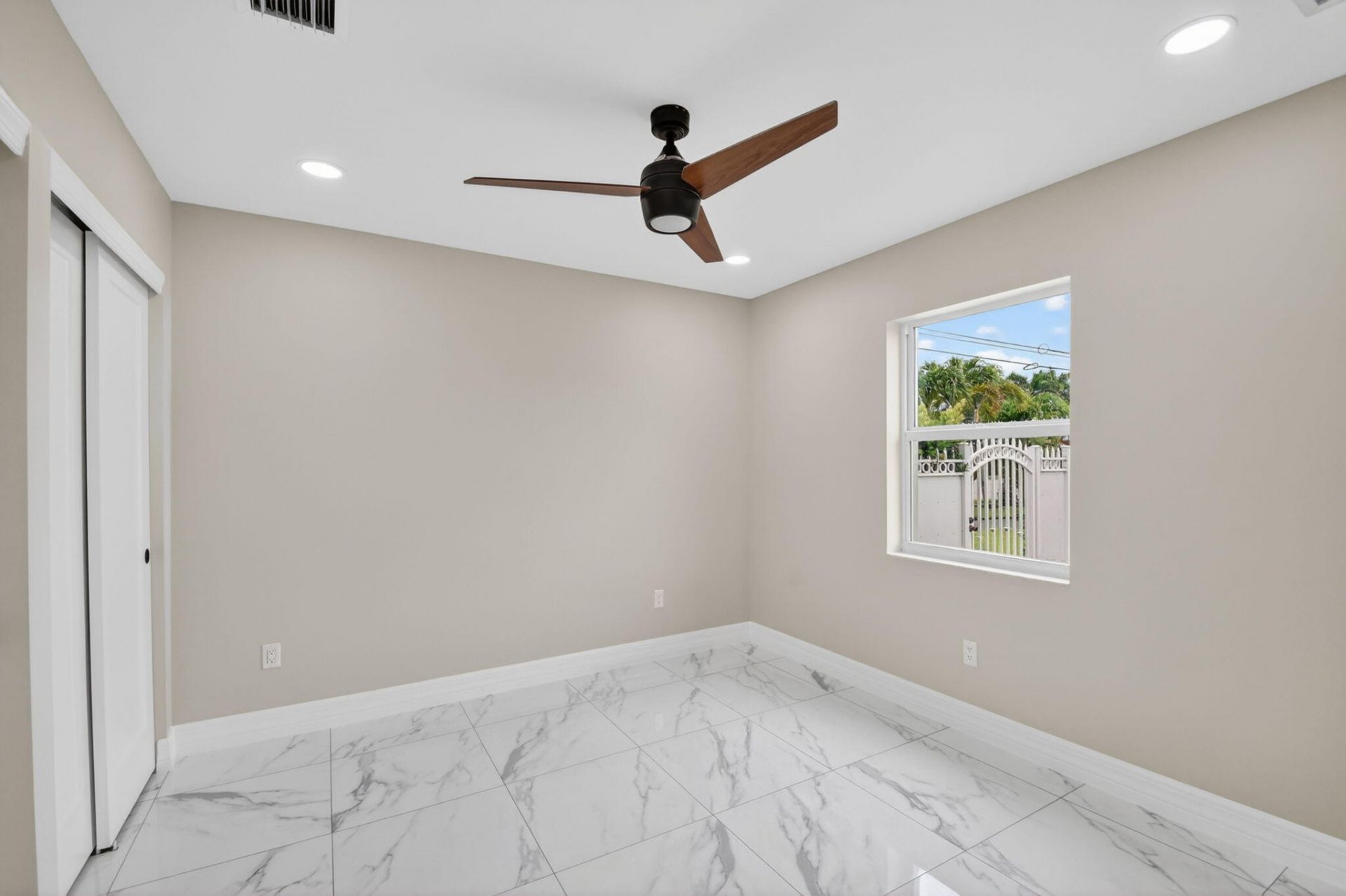 2277 Summit Boulevard, West Palm Beach, FL 33406 Photo