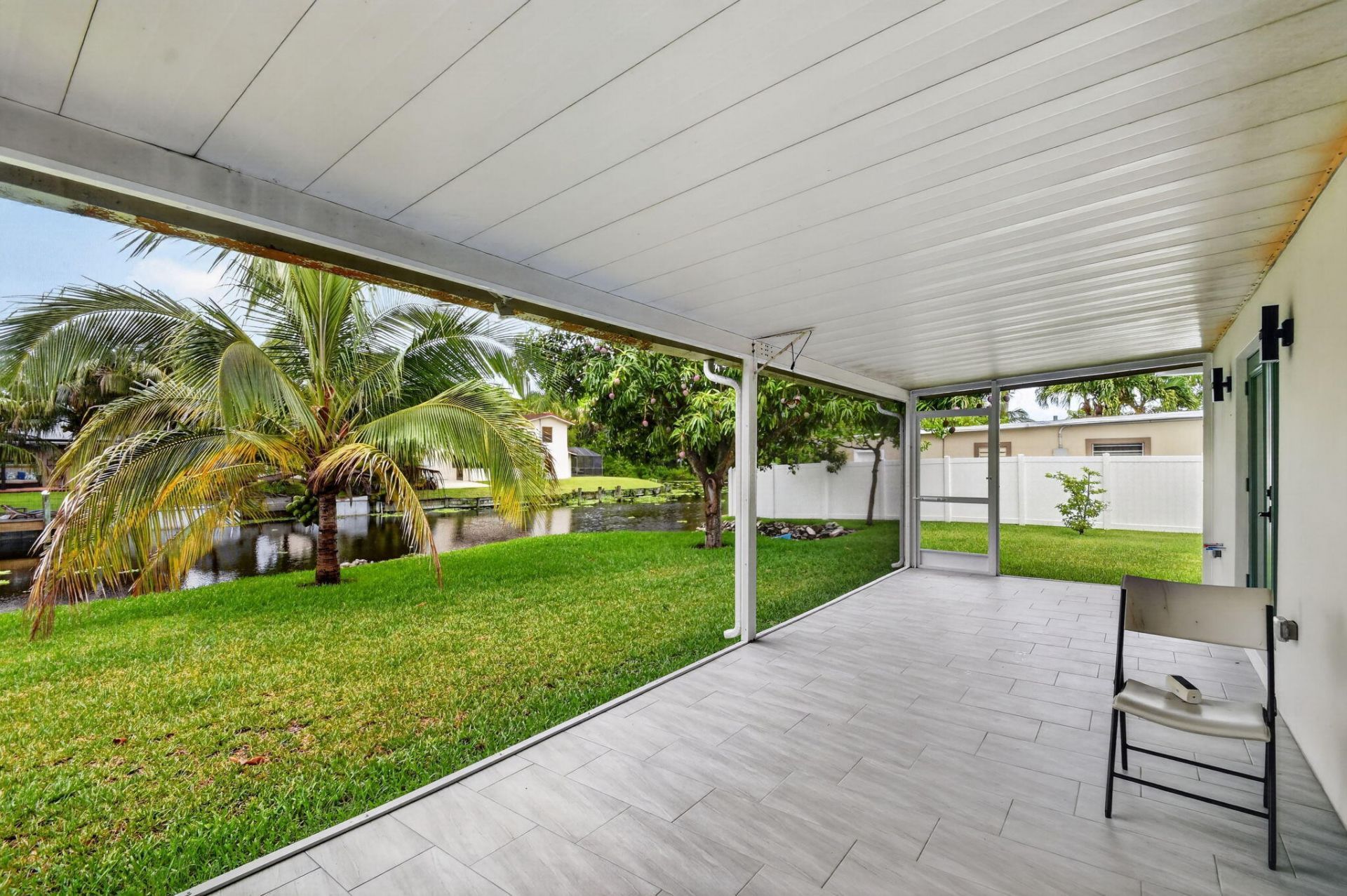 2277 Summit Boulevard, West Palm Beach, FL 33406 Photo