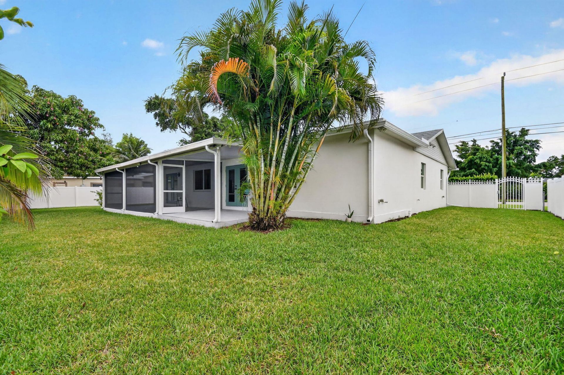 2277 Summit Boulevard, West Palm Beach, FL 33406 Photo