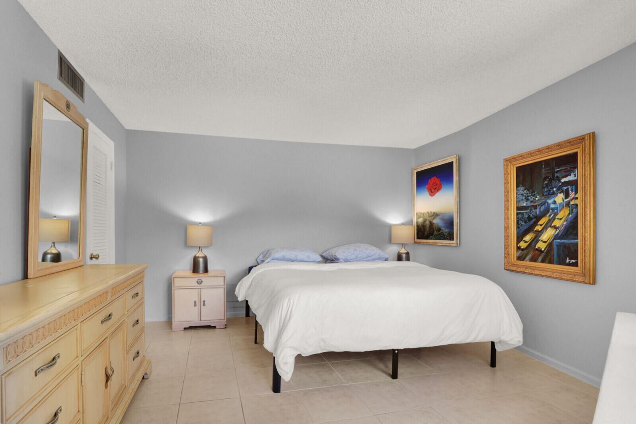 2800 N Ocean Drive, Unit A-2b, Singer Island, FL 33404 Photo