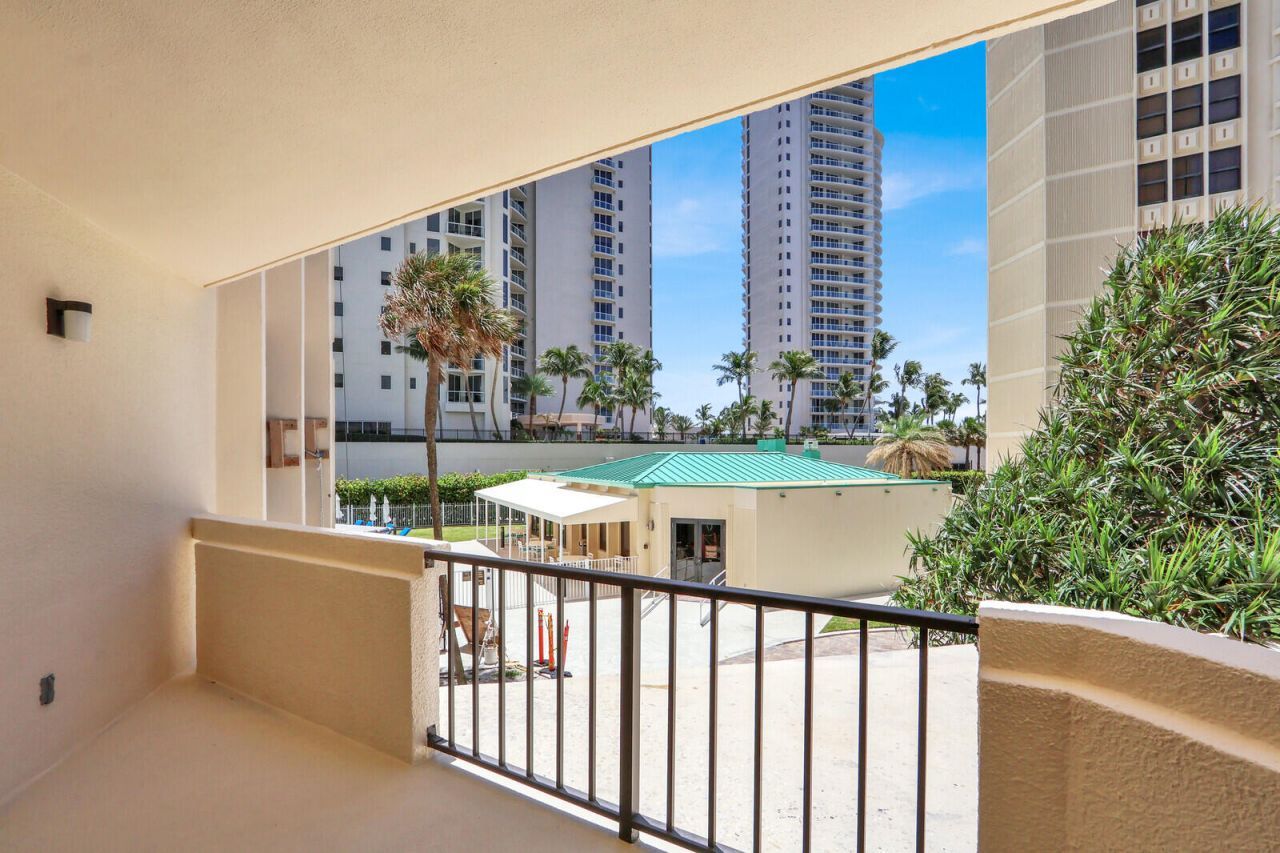 2800 N Ocean Drive, Unit A-2b, Singer Island, FL 33404 Photo