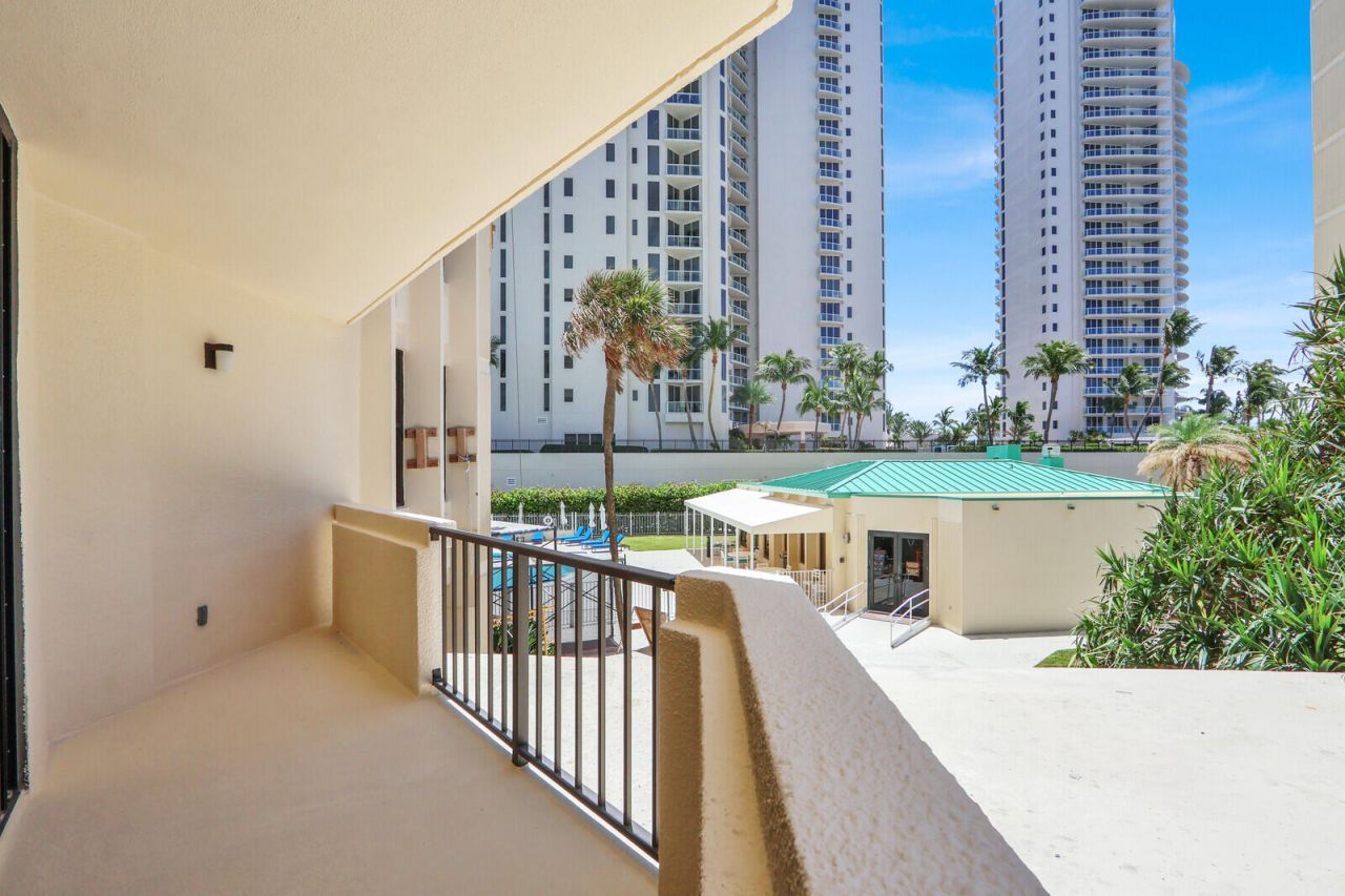 2800 N Ocean Drive, Unit A-2b, Singer Island, FL 33404 Photo