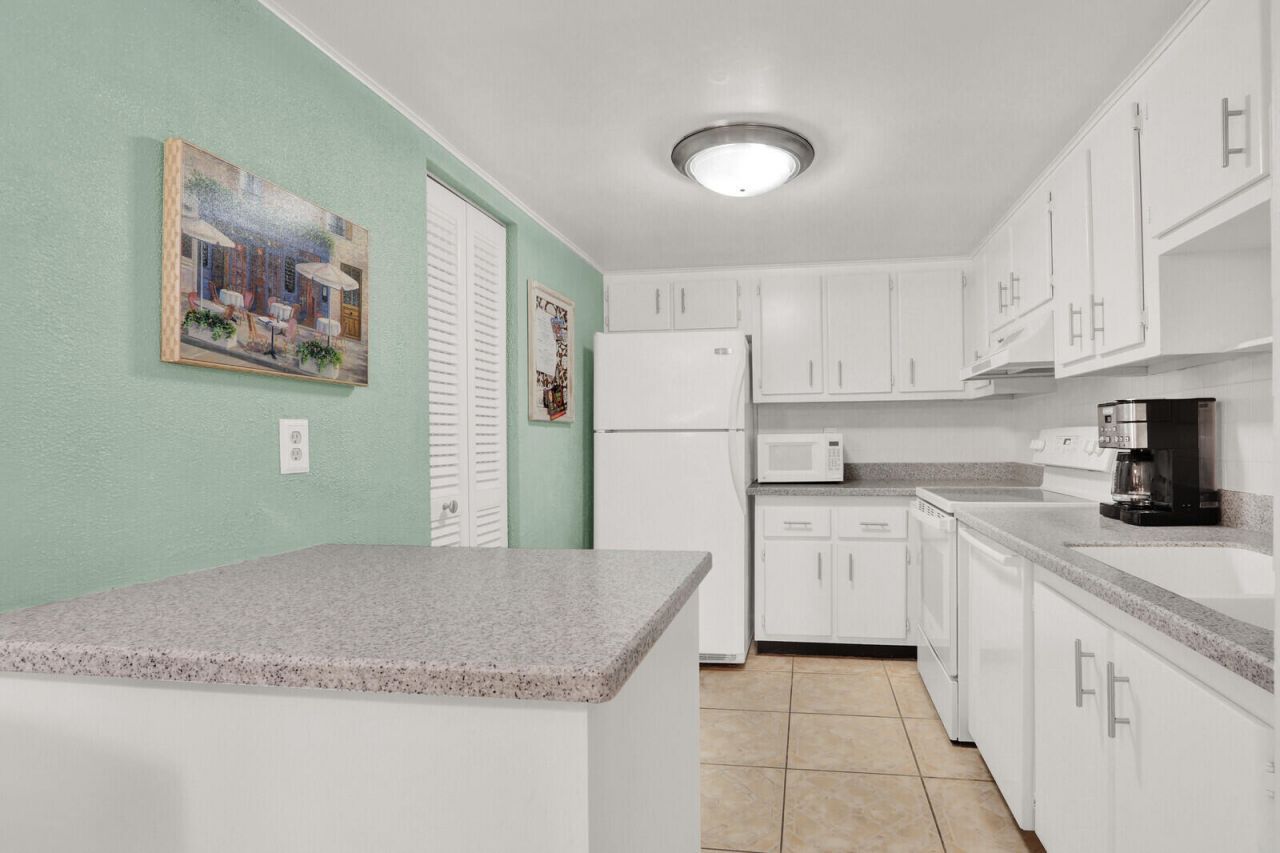 2800 N Ocean Drive, Unit A-2b, Singer Island, FL 33404 Photo