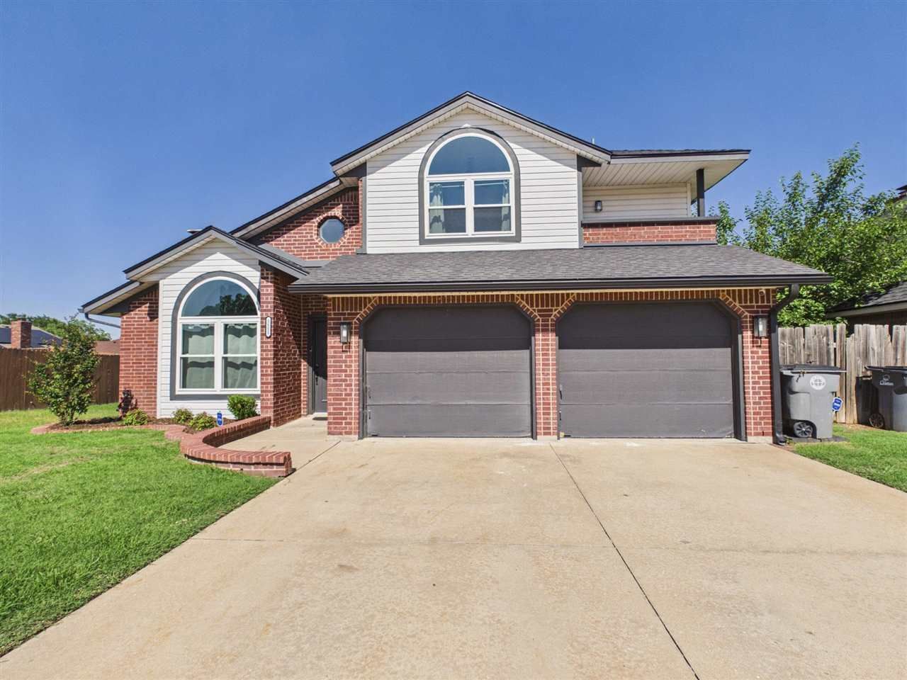 1111 NW 73rd St, Lawton, OK 73505 Main Photo