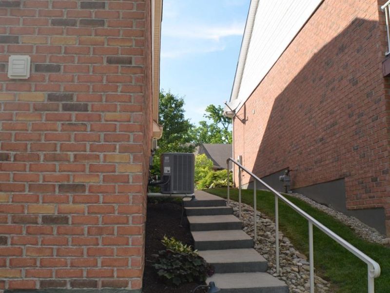 6048 Eden Place Drive, Cincinnati, OH 45247 Photo 33