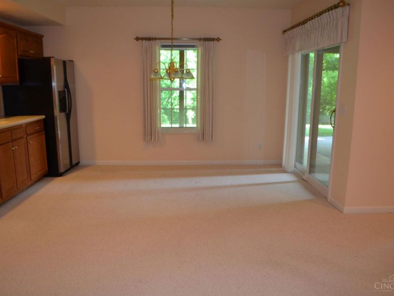 6048 Eden Place Drive, Cincinnati, OH 45247 Photo 37