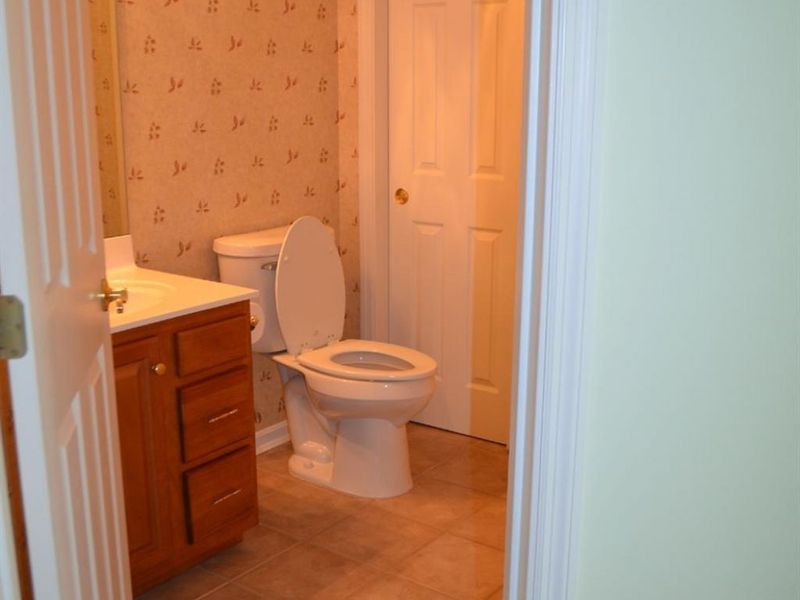 6048 Eden Place Drive, Cincinnati, OH 45247 Photo 5