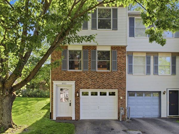 1013 Cottonwood Court, Cranberry Twp, PA 16066