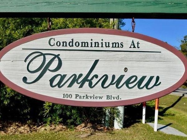 1506 PARKVIEW Boulevard , Unit 1506, Mandeville, LA 70471