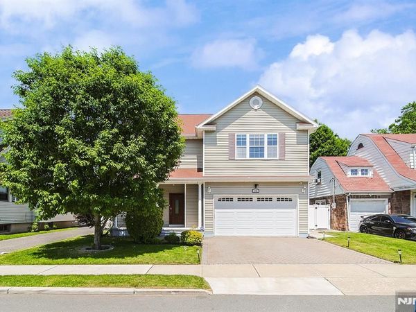 17 E Fairmount Avenue, MAYWOOD, NJ 07607