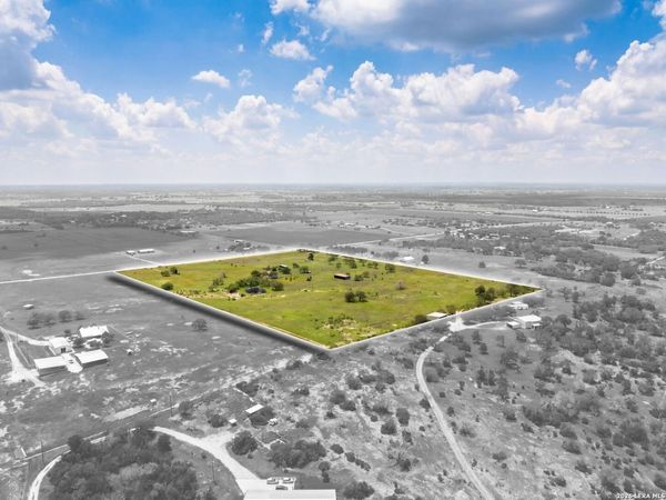 13841 FM 775, La Vernia, TX 78121