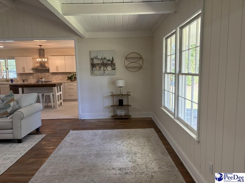 302 Azalea Dr Photo 6