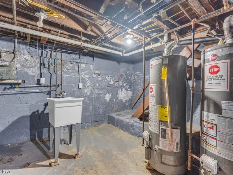 2050 W 83rd Street, Unit 1/DN, Cleveland, OH 44102 Photo 17