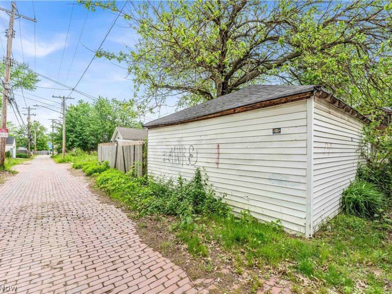 2050 W 83rd Street, Unit 1/DN, Cleveland, OH 44102 Photo 20