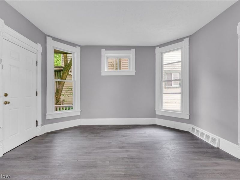 2050 W 83rd Street, Unit 1/DN, Cleveland, OH 44102 Photo 3