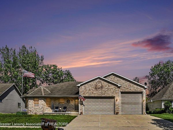 1812 Schoolhouse Road, Lansing, MI 48917