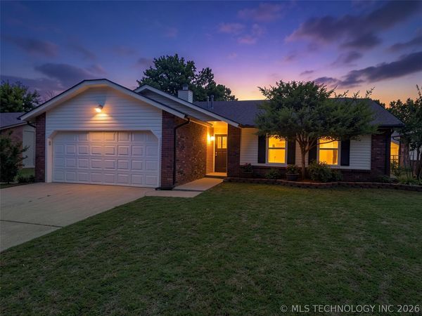 9221 S 92nd East Avenue , Tulsa, OK 74133