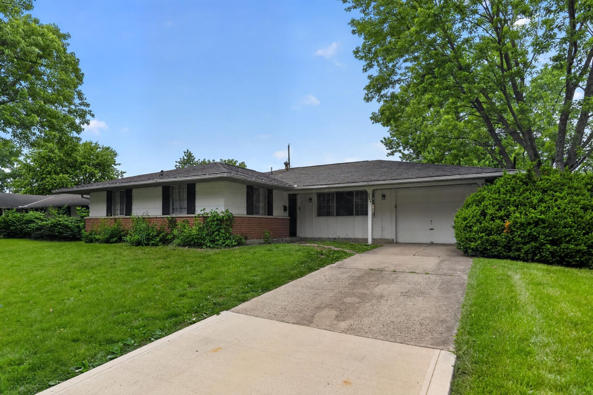3744 Lima Drive, Westerville, OH 43081 Main Photo