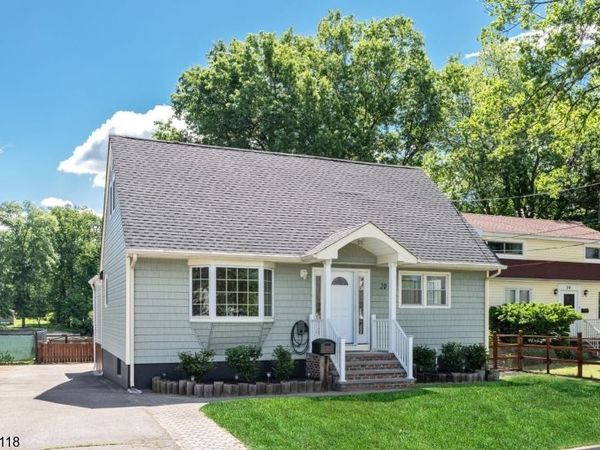 20 Riverview Cir, Little Falls, NJ 07424