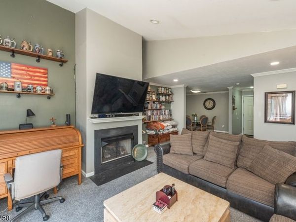 127 Falcon Ridge Way, Unit 127, Hamburg, NJ 07419