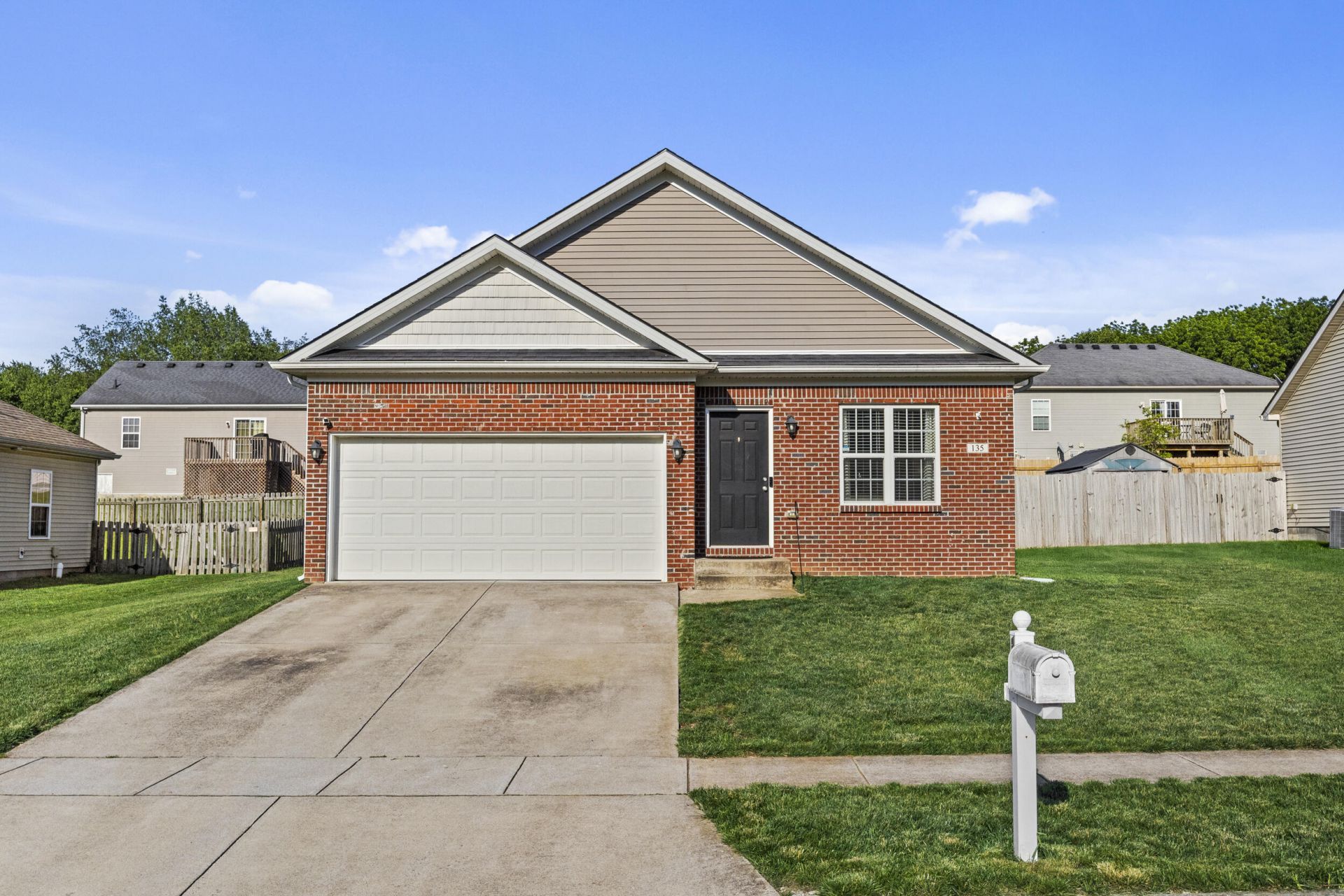 135 Paul Revere Drive, Georgetown, KY 40324