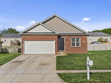 135 Paul Revere Drive, Georgetown, KY 40324