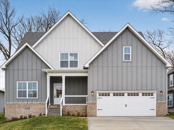982 Alton Dr, Clarksville, TN 37043