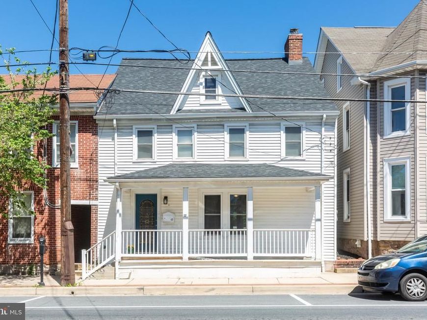17 York Street, Taneytown, MD 21787 Main Photo