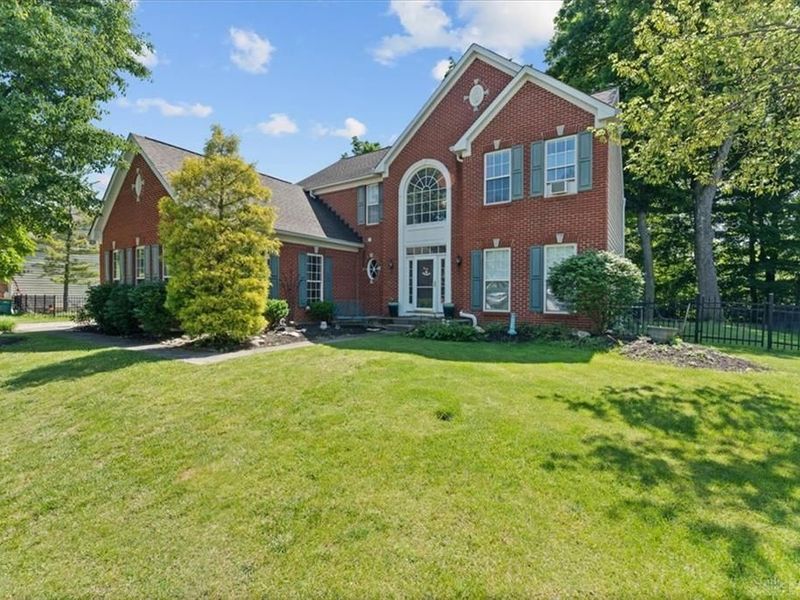 2942 Whispering, Beavercreek, OH 45431 Photo 2
