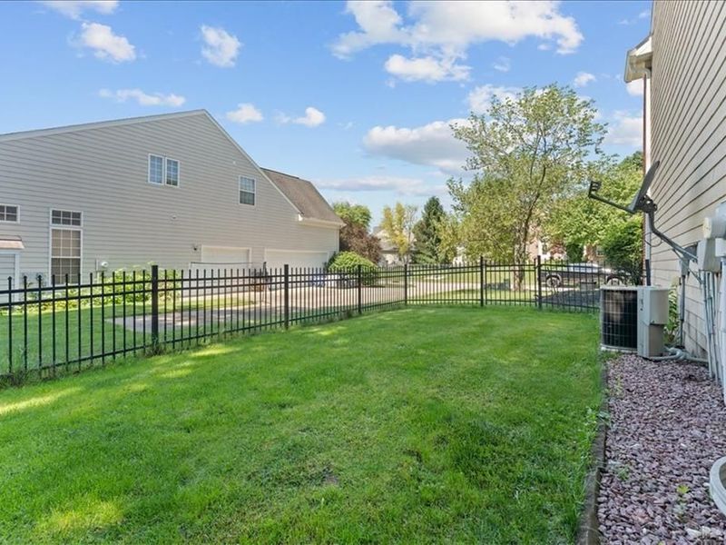 2942 Whispering, Beavercreek, OH 45431 Photo 56