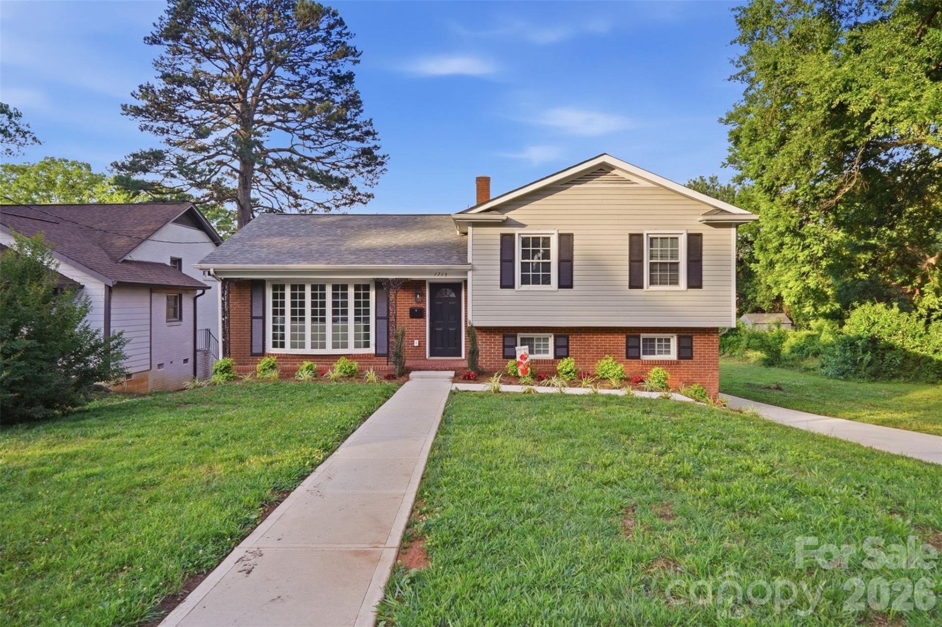 1715 Washington Avenue, Charlotte, NC 28216 Main Photo