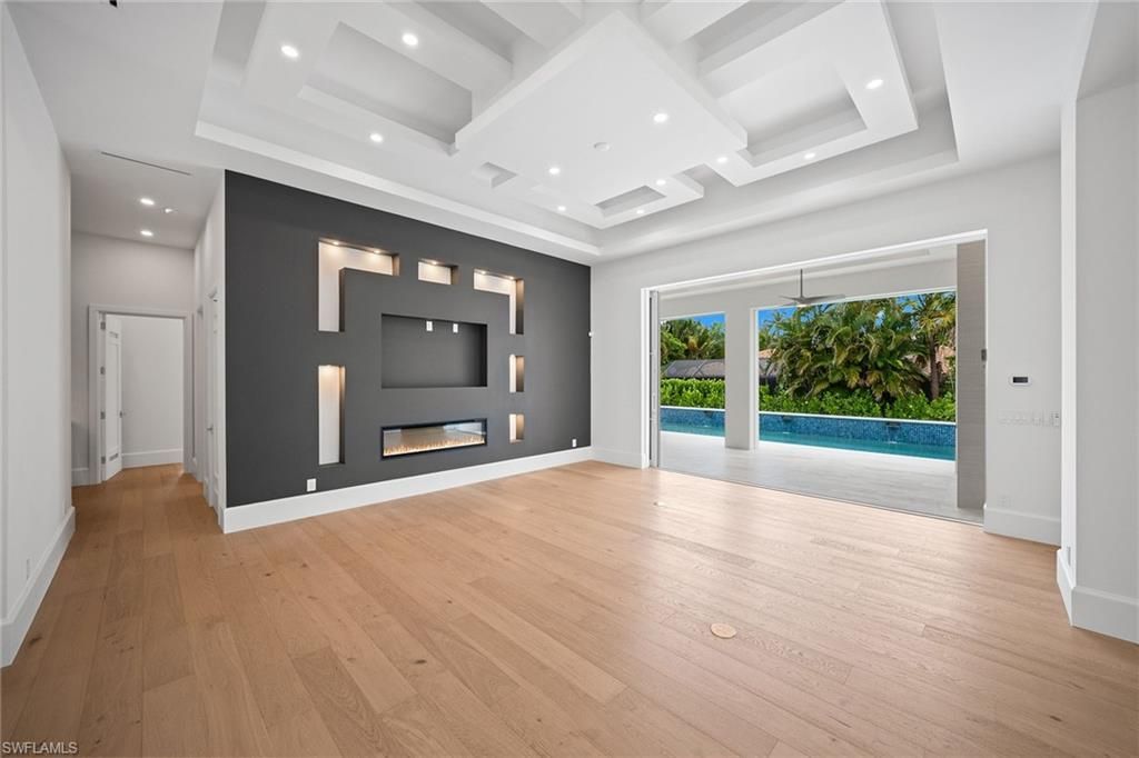 623 Park Shore Dr, Naples, FL 34103 Photo