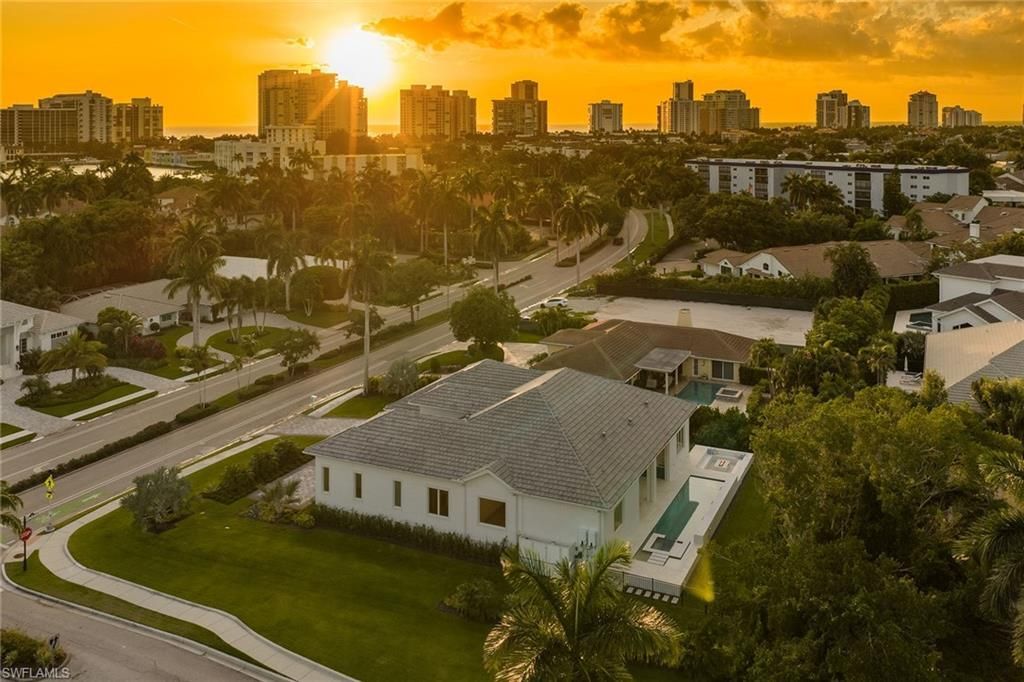 623 Park Shore Dr, Naples, FL 34103 Photo