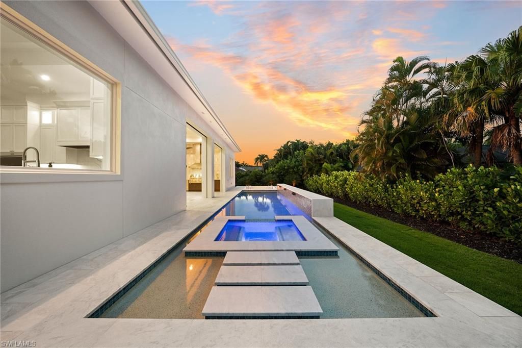 623 Park Shore Dr, Naples, FL 34103 Photo