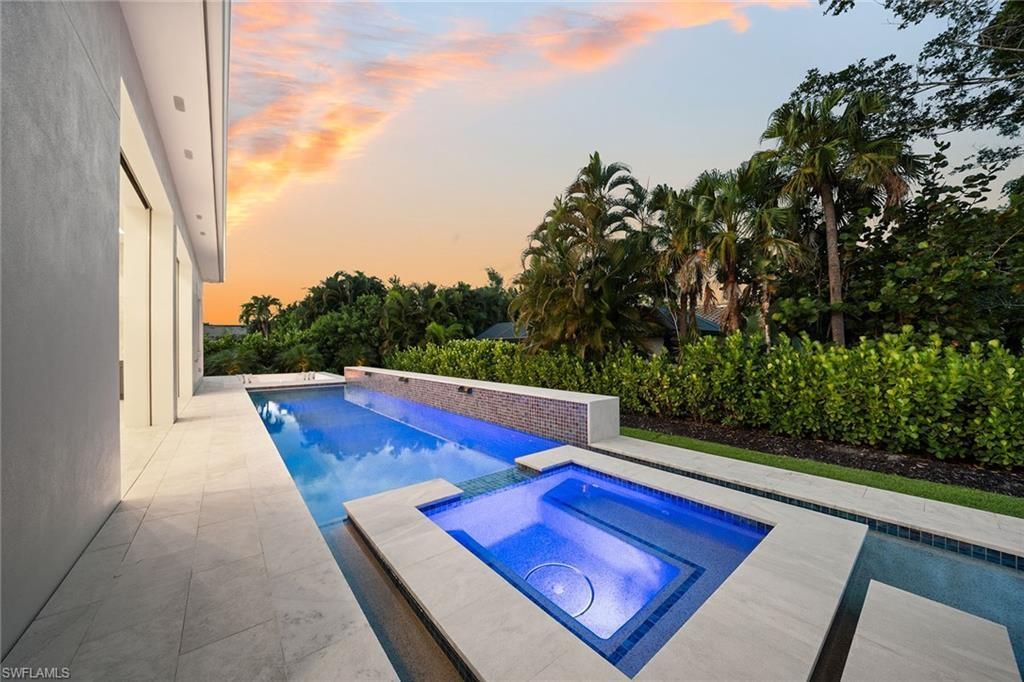 623 Park Shore Dr, Naples, FL 34103 Photo