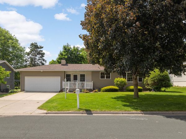 1131 14th Street W, Hastings, MN 55033
