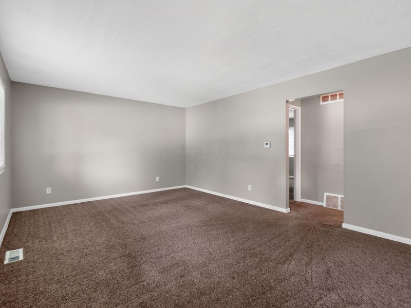 6513 Portsmouth Drive, Reynoldsburg, OH 43068 Photo 6