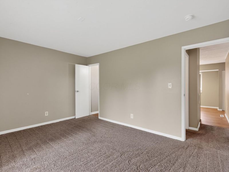 6513 Portsmouth Drive, Reynoldsburg, OH 43068 Photo 8