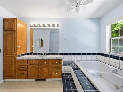 12600 Friar Tuck Rd, Grass Valley, CA 95949 Photo