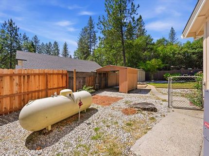 12600 Friar Tuck Rd, Grass Valley, CA 95949 Photo
