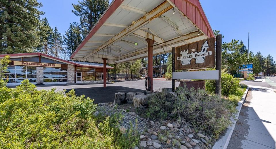 2774 Lake Tahoe Blvd, South Lake Tahoe, CA 96150 Photo