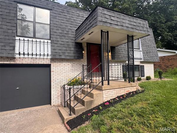 109 San Mateo Drive, Belleville, IL 62221