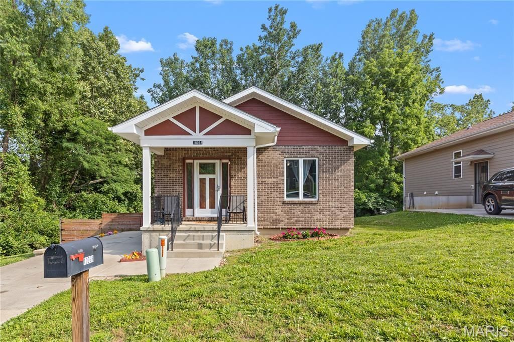 10068 Lookaway Drive, Saint Louis, MO 63137 Main Photo