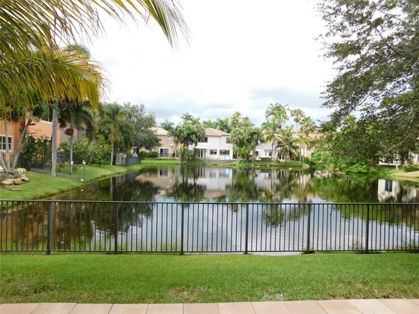 11751 NW 1st Street, Plantation, FL 33325
