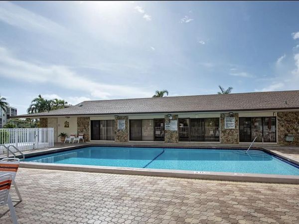 414 SE 10th Street, Unit 107, Dania Beach, FL 33004