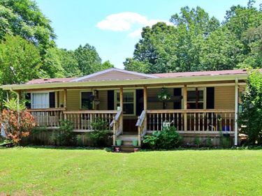 5008 Double Bridges Road, Appomattox, VA 24522