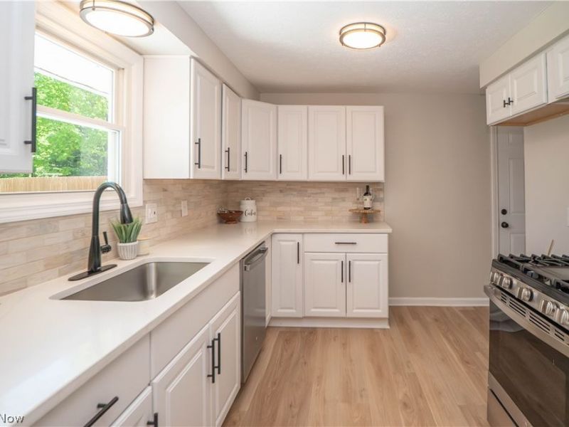 11391 Michelle Drive NW, Canal Fulton, OH 44614 Photo 11